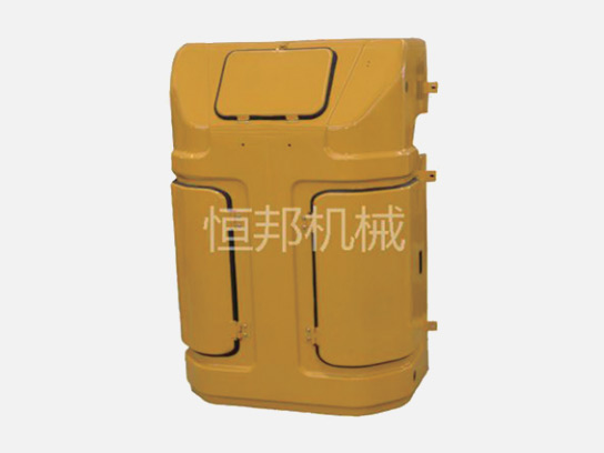 起重機發(fā)動機罩